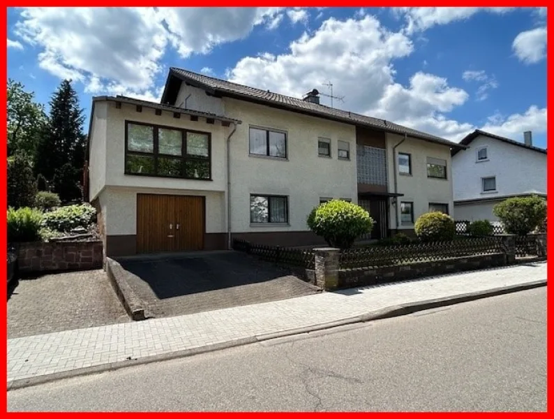 Vorderansicht - Haus kaufen in Mosbach - Platz für neue Wohnideen! Einfamilienhaus m. ELW, Grundstück u. Garage in guter Lage von Lohrbach