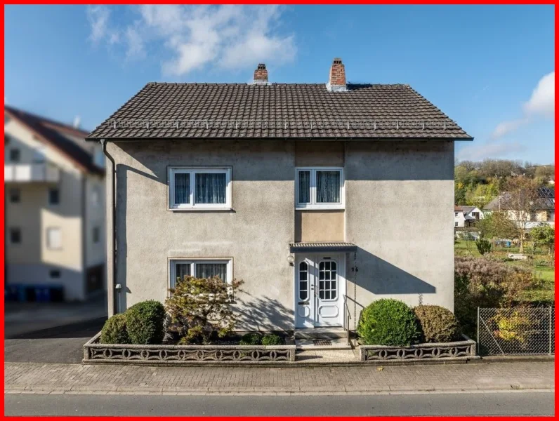 Ansicht - Haus kaufen in Osterburken - Flexibel nutzbares Zuhause mit Platz für Ihre Ideen und Hobbys!