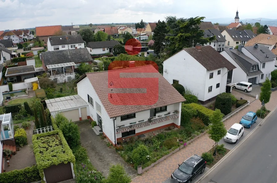  - Haus kaufen in Gönnheim - Einfamilienhaus mit Garten