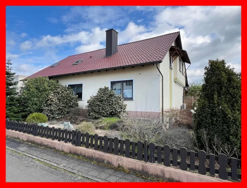  - Haus kaufen in Bellheim - Zentrale Lage mit viel Platz!