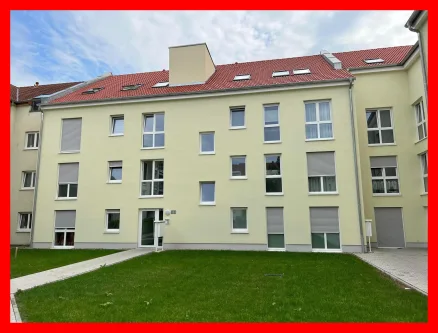 Hauseingangsbereich - Wohnung mieten in Ludwigshafen - Vermietung - Wohnung in einem gepflegten Mehrfamilienhaus