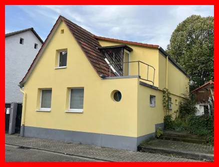 Vorderansicht - Haus kaufen in Germersheim - Saniert und Vielfältig!