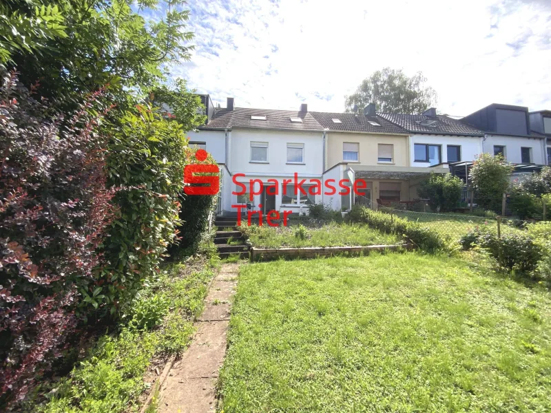 Rückansicht - Haus kaufen in Trier - Reihenhaus mit Garage in Trier-Heiligkreuz!