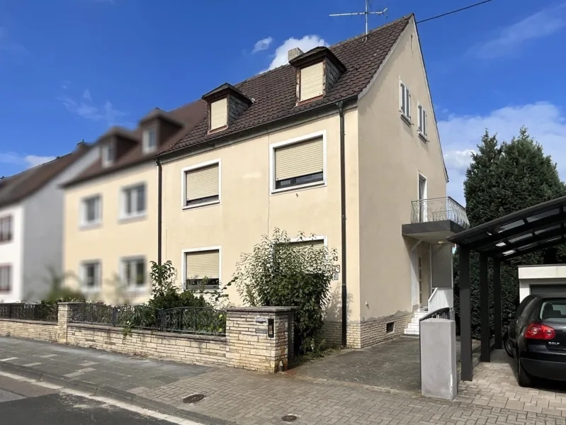 Vorderseite - Haus kaufen in Ludwigshafen am Rhein, Oggersheim - Schönes Zwei- bis Dreifamilienhaus in zentraler Lage von LU-Oggersheim