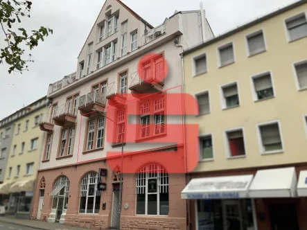 Vorderansicht Gebäude - Büro/Praxis kaufen in Worms - Neue Praxis / Kanzlei / Büro, mitten im Zentrum, im repräsentativen Gebäude