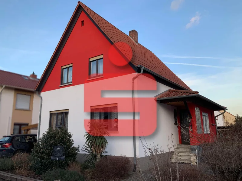 Strassenansicht Vorderhaus - Haus kaufen in Lampertheim - Zwei Häuser auf einem Grundstück!