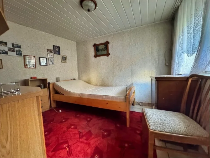 2. Schlafzimmer