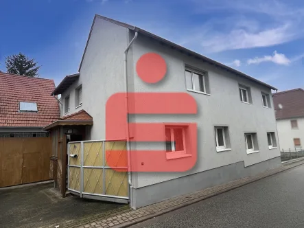 Straßenansicht - Haus kaufen in Wahlheim - viel Platz zum Wohnen & zur freien Entfaltung