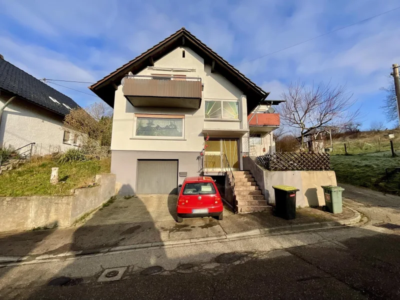 Außenansicht - Haus kaufen in Gaggenau - Ein- bis Zweifamilienhaus in ruhiger Lage von Gaggenau Oberweier 