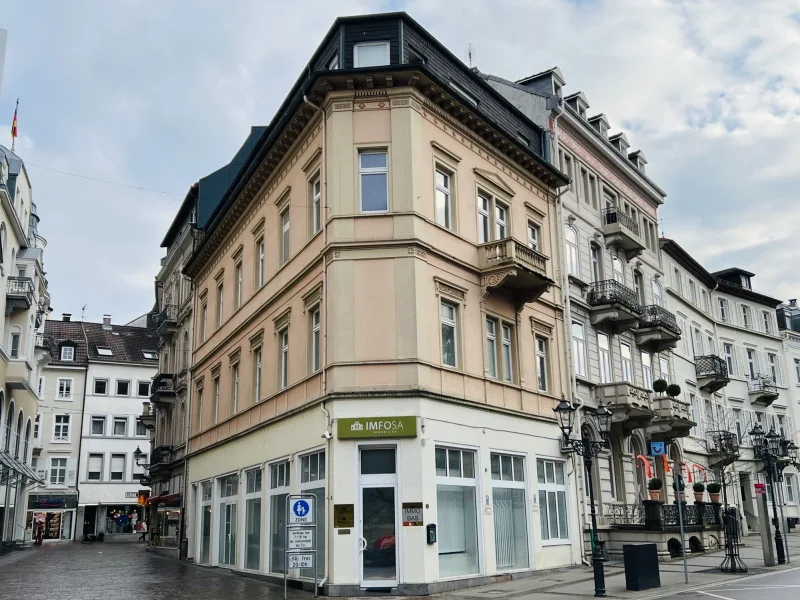 Hausansicht - Haus kaufen in Baden-Baden - Vielseitige Immobilie mit exklusivem Büro, Wohnraum und Ausbaupotenzial