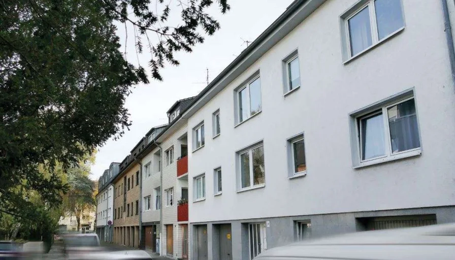 Hausansicht - Wohnung kaufen in Köln - Nettorendite bis zu 7 % - mit Turboeffekt -