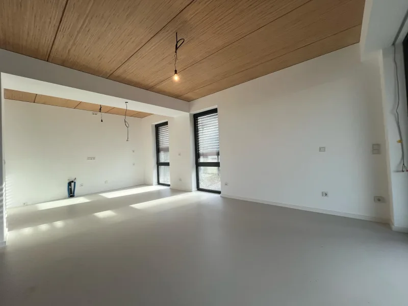 Esszimmer - Wohnung kaufen in Saarbrücken - Exklusive Neubauwohnung privatem Garten und Terrasse – Ihr Traum vom modernen Wohnen!