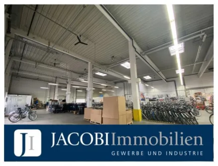 Innenansicht Halle - Halle/Lager/Produktion mieten in Leipzig - ca. 1.070 m² ebenerdige Produktions-/Lagerhalle mit 7 Rolltoren und integriertem Meisterbüro