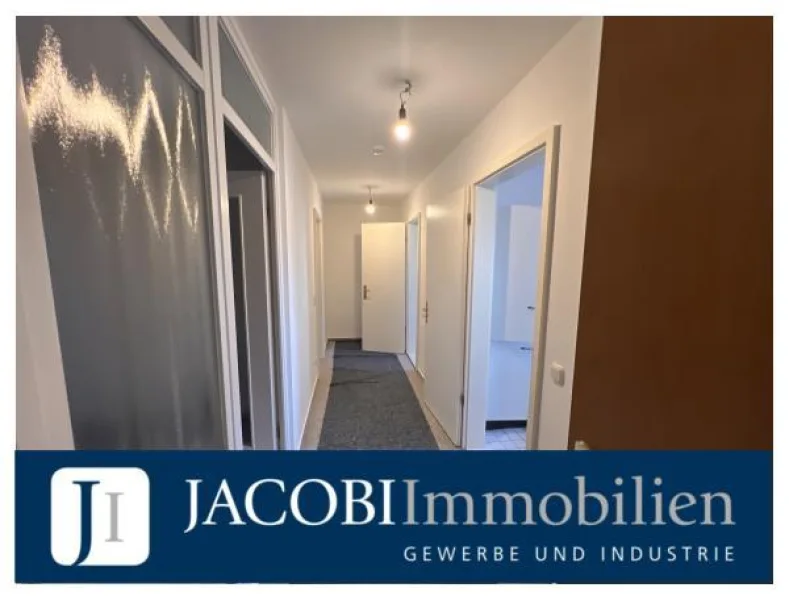 Flur - Wohnung mieten in Schwerin - frisch renovierte 2-Zimmer-Wohnung mit Terrasse