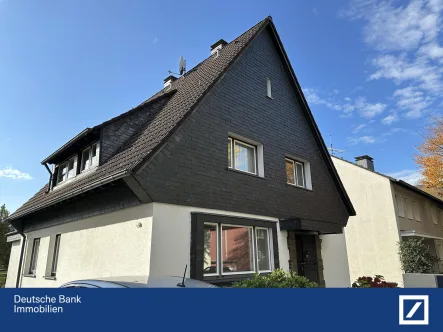 Ansicht 2 - Haus mieten in Essen - Das sind Aussichten! 2-Familienhaus mit Garten und Dachterrasse in Fischlaken 