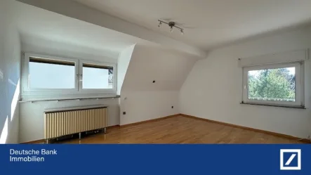 Schlafzimmer OG - Wohnung mieten in Essen - Dachgeschosswohnung mit großem Freisitz -Bevorzugt Wohnen in Essen-Fischlaken