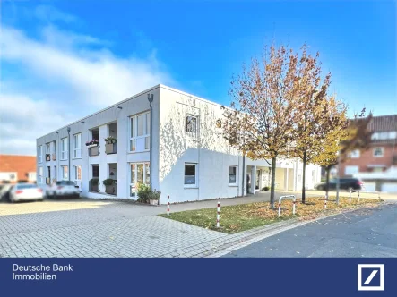 Seitenansicht links - Wohnung kaufen in Bad Nenndorf - Bj.2009 : Barrierefreie Wohnung in der Atrium-Residenz in Bad Nenndorf