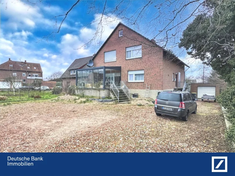 Seitenansicht - Haus kaufen in Hagenburg - Charmantes Einfamilienhaus im Naturpark Steinhuder Meer – Ihr Traum vom Leben in idyllischer Lage