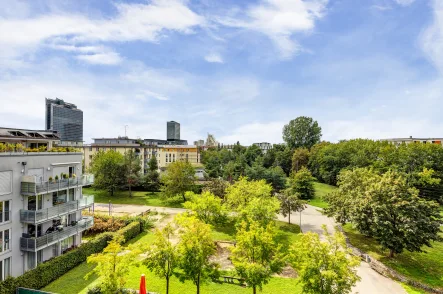  - Wohnung kaufen in München - Parkstadt Schwabing: 2-Zimmer Dachterrassenwohnung - vermietet