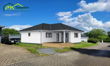 3D-Ansicht Bungalow Stahlhofen_ - Haus kaufen in Stahlhofen am Wiesensee - Neubau Bungalow mit Seeblick