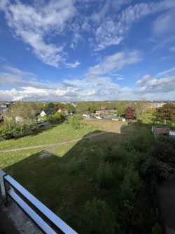 Aussicht_Balkon - Wohnung kaufen in Bergheim - Die perfekte Kapitalanlage - 3 Zimmerwohnung mit Balkon in Bergheim Kenten