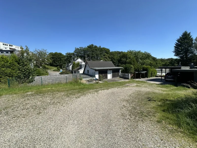 Stellplätze/ Carports