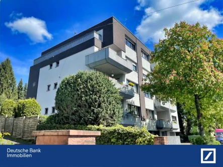 Ansicht - Wohnung kaufen in Solingen - Schicke Architektur in elegantem Gebäude-Ensemble! 2-Raum-Traum mit Balkon im schönen Solingen-Wald