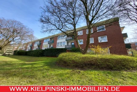 Ruhige Wohnanlage - Wohnung kaufen in Hamburg - Bezugsfertige 3-Zi.-ETW mit NEUEN Fenstern+neuwertiger EBK +Balkon in ruhiger und grüner Wohnanlage