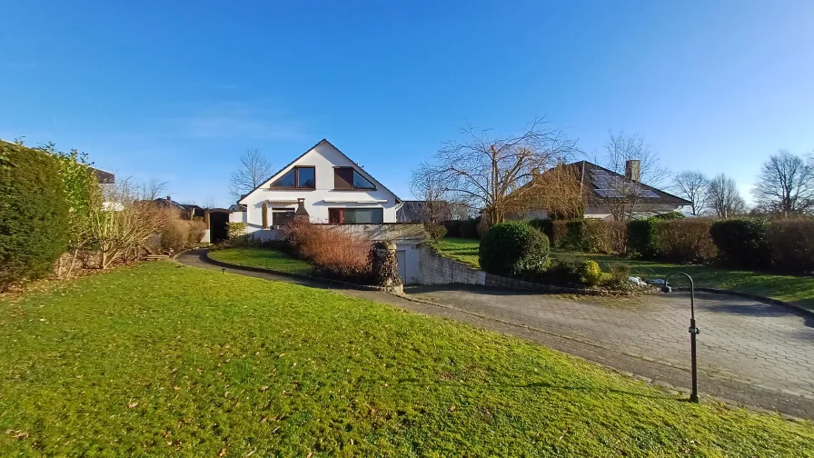 Objektansicht - Haus kaufen in Buchholz - Zweifamilienhaus in Dibbersen, ca. EUR 22.200,- Nettokaltmiete möglich