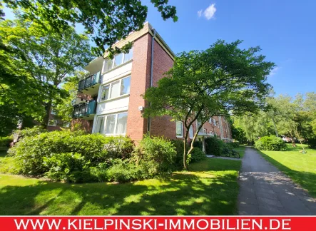 Ruhige Wohnanlage - Wohnung kaufen in Hamburg - Sonnige 3-Zi.-ETW mit NEUEN Fenstern+moderner EBK+Balkon in ruhiger Lage!