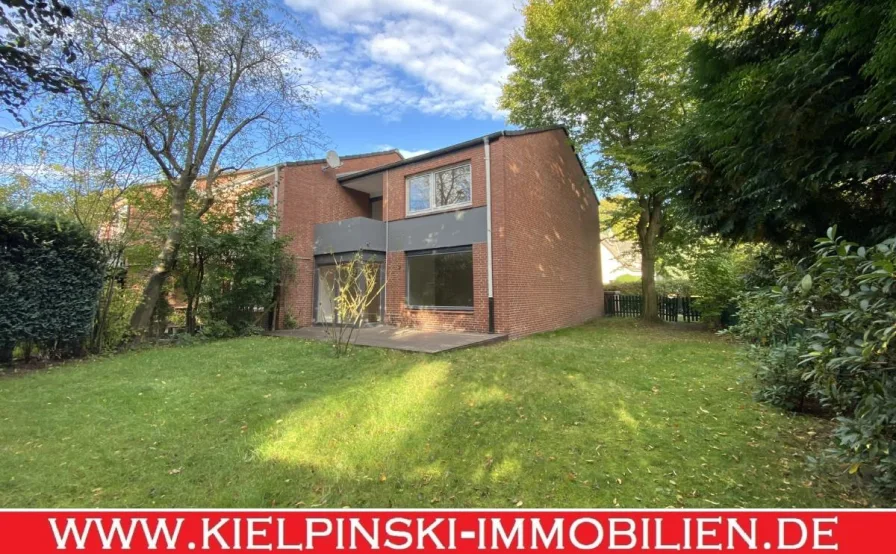 EndRH m. gr. Garten - Haus kaufen in Hamburg - Familienfreundl. End-RH mit 366 m² gr. Grdst., Vollkeller und Garage nahe Elbe EKZ in Osdorf