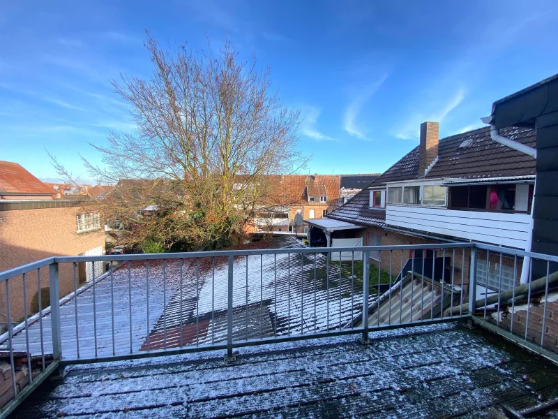 Blick vom Balkon in den Hof