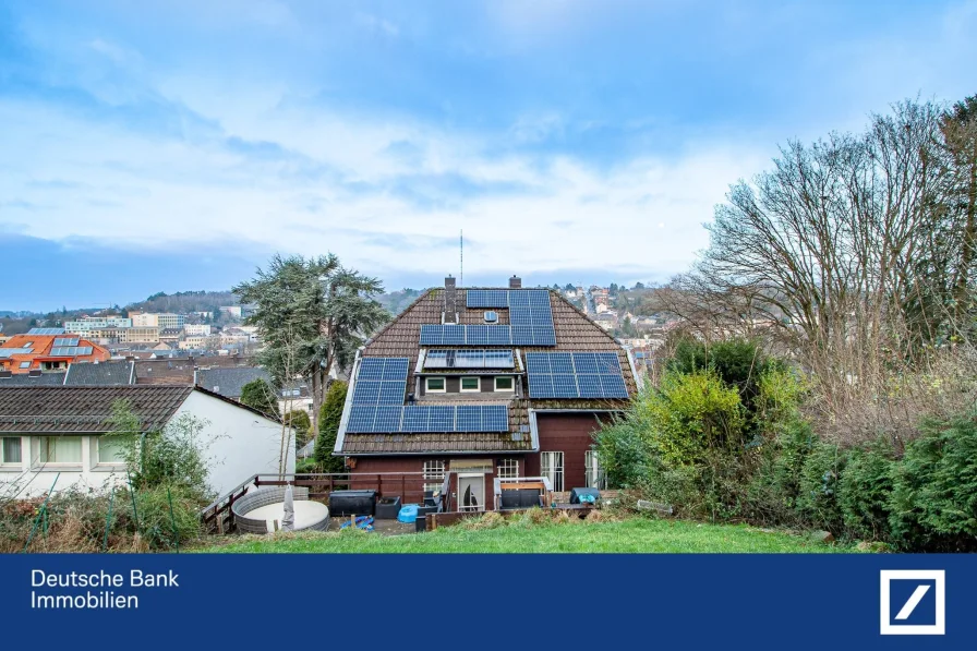 Titelbild - Haus kaufen in Stolberg - Charmantes Zuhause mit Weitblick - jetzt einziehen und wohlfühlen!