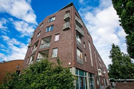 Außenansicht  - Wohnung mieten in Hamburg-Bergedorf - Lichtdurchflutete 2,5 Zimmerwohnung