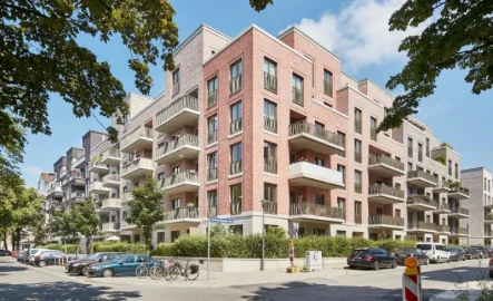 Außenansicht - Wohnung mieten in Hamburg - Exclusive Neubauwohnung mit 2 Balkonen im Herzen von Uhlenhorst!