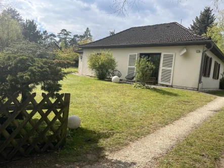Außenansicht  - Wohnung mieten in Jesteburg - Einfamilienhaus mit großzügigem Garten in Jesteburg!