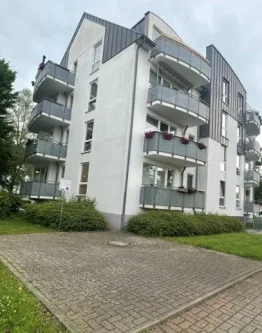 Außenansicht - Wohnung mieten in Rostock - Lichtdurchflutete 2 Zimmerwohnung