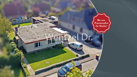 Außenansicht - Haus kaufen in Berkenthin - PROVISIONSFREI für Käufer – Alles auf einer Ebene! Teilmodernisierter Bungalow in Berkenthin