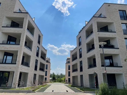 Außenansicht  - Wohnung mieten in Leipzig - Tolle 4-Raumwohnung am Lindenauer Hafen!