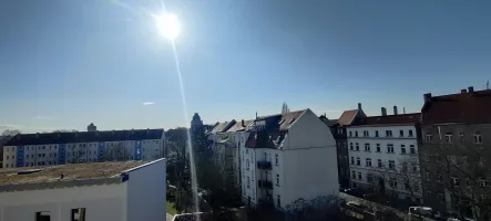 Blick Balkon  - Wohnung mieten in Leipzig - Schöne 3-Raumwohnung in Stötteritz!