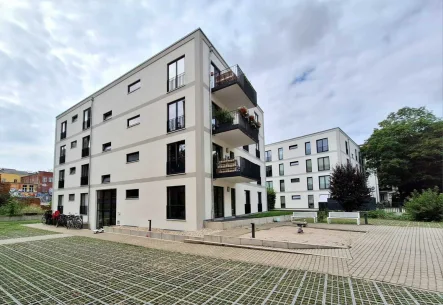 Wohnhaus im Hinterhof - Wohnung mieten in Leipzig - Moderne Wohnung mit Terrasse in pulsierendem Trendviertel