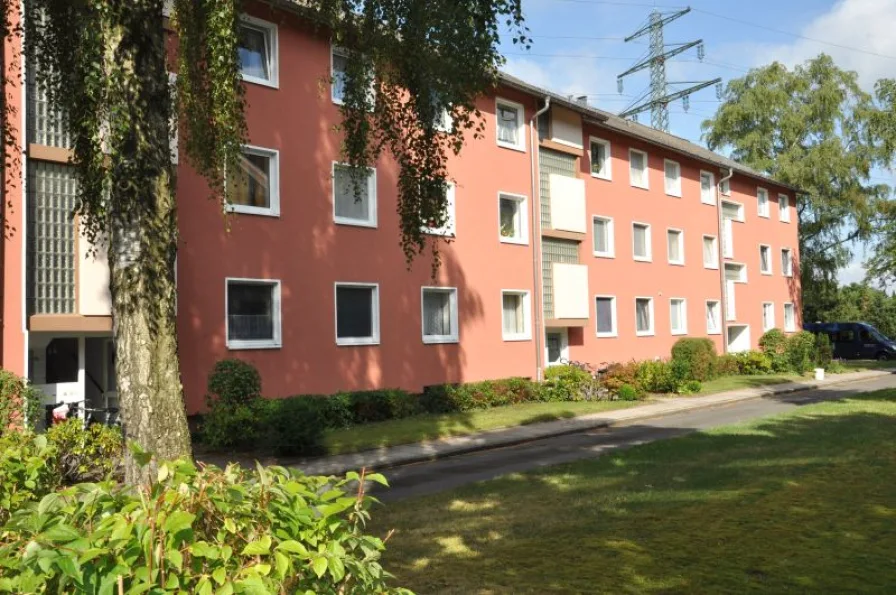 Außenansicht - Wohnung mieten in Elmshorn - Gemütliche Singlewohnung mit Balkon und Kellerraum