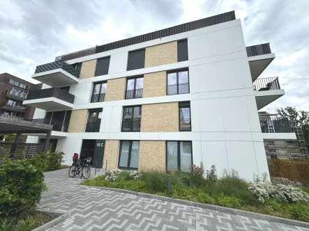 Außenansicht - Wohnung mieten in Pinneberg - Familiengerechte Neubauwohnung - Wohnen in den Auenhöfen