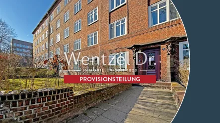 Außenansicht - Wohnung kaufen in Hamburg - Charmante 2,5 Zimmer Wohnung in renoviertem Altbau