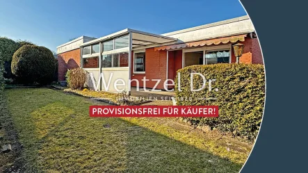 Außenansicht - Haus kaufen in Hamburg - PROVISIONSFREI für Käufer – Bungalow in ruhiger Lage mit großzügiger Terrasse, Keller und Garage