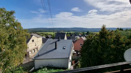 Aussicht - Haus kaufen in Riesweiler - Großes Einfamilienhaus mit Soonwaldblick in Riesweiler zu verkaufen