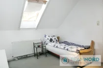 Schlafzimmer DG