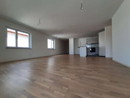 Wohn- und Esszimmerbereich - Wohnung mieten in Vaihingen an der Enz - Erstbezug! Wunderschöne 3-Zimmer-Wohnung im Herzen von Vaihingen/Enz