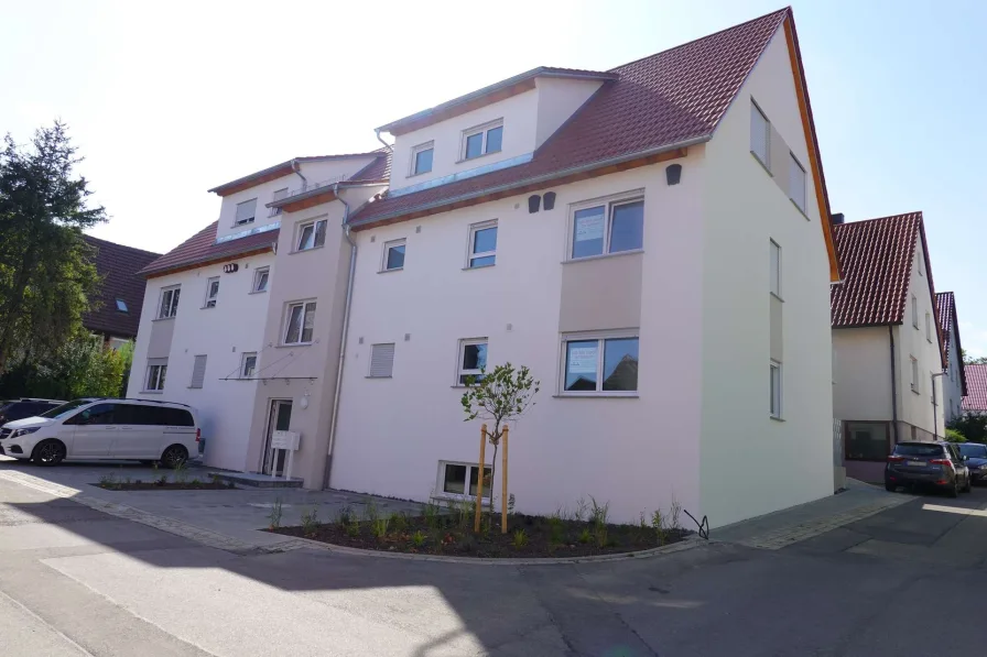 Ansicht Wohnhaus - Wohnung mieten in Eberdingen-Nußdorf - Wunderschöne 3-Zimmer-Wohnung