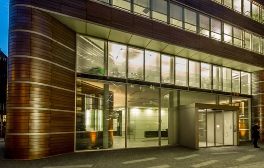 Eingangsbereich - Büro/Praxis mieten in Hamburg - Business im Astraturm - Arbeiten mit Blick